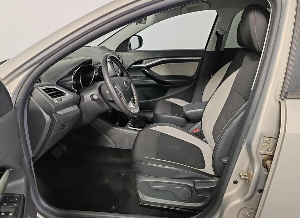 LADA (ВАЗ) Vesta, I SW Cross 1.6 CVT (113 л.с.)