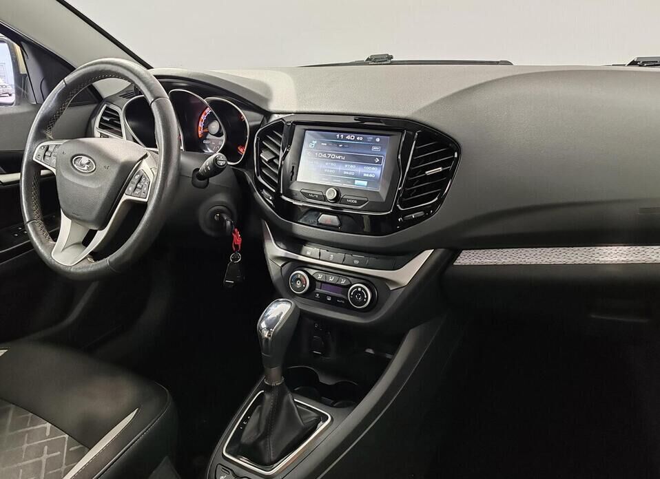 LADA (ВАЗ) Vesta, I SW Cross 1.6 CVT (113 л.с.)